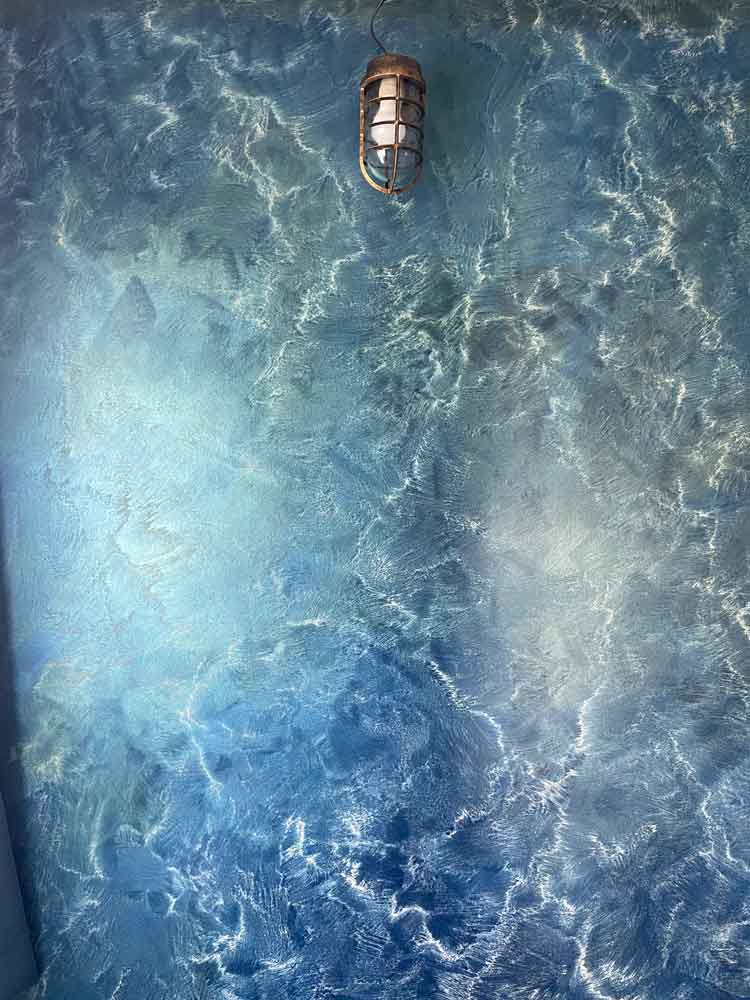 ダイナミックな空間を演出する内装塗装