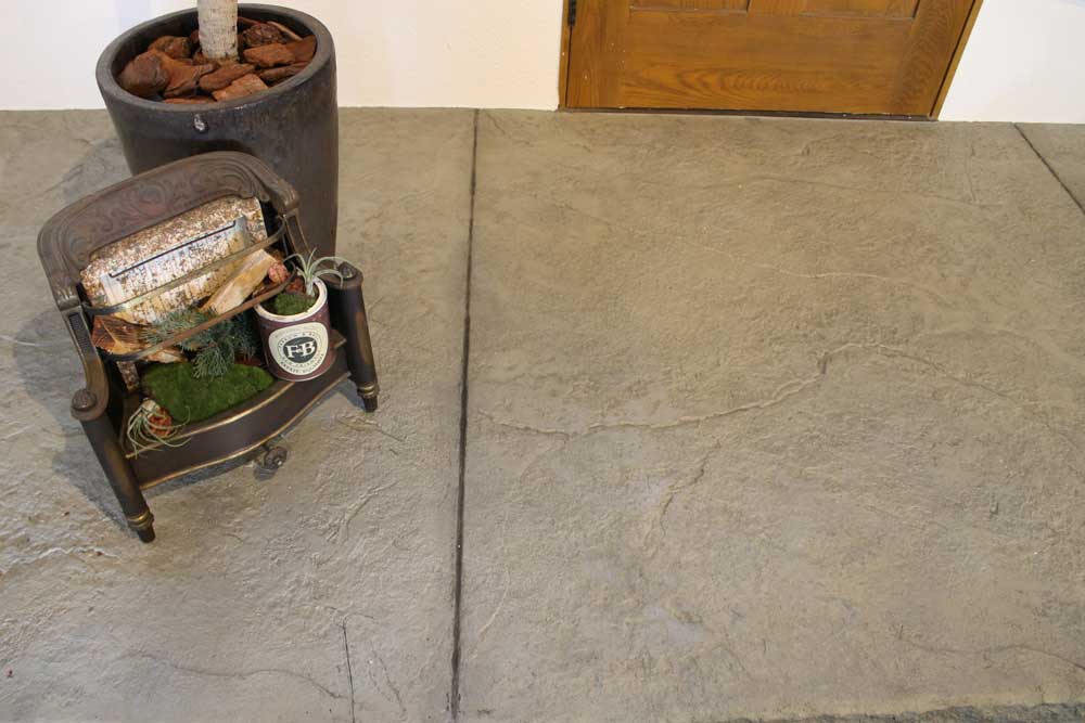 スタンプでオリジナル模様をつける床