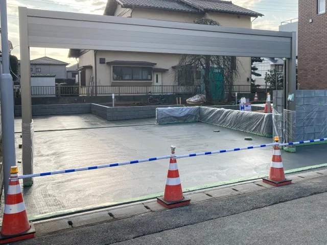 雪に強くおしゃれな外構アイデアとデザインコンクリートの施工例